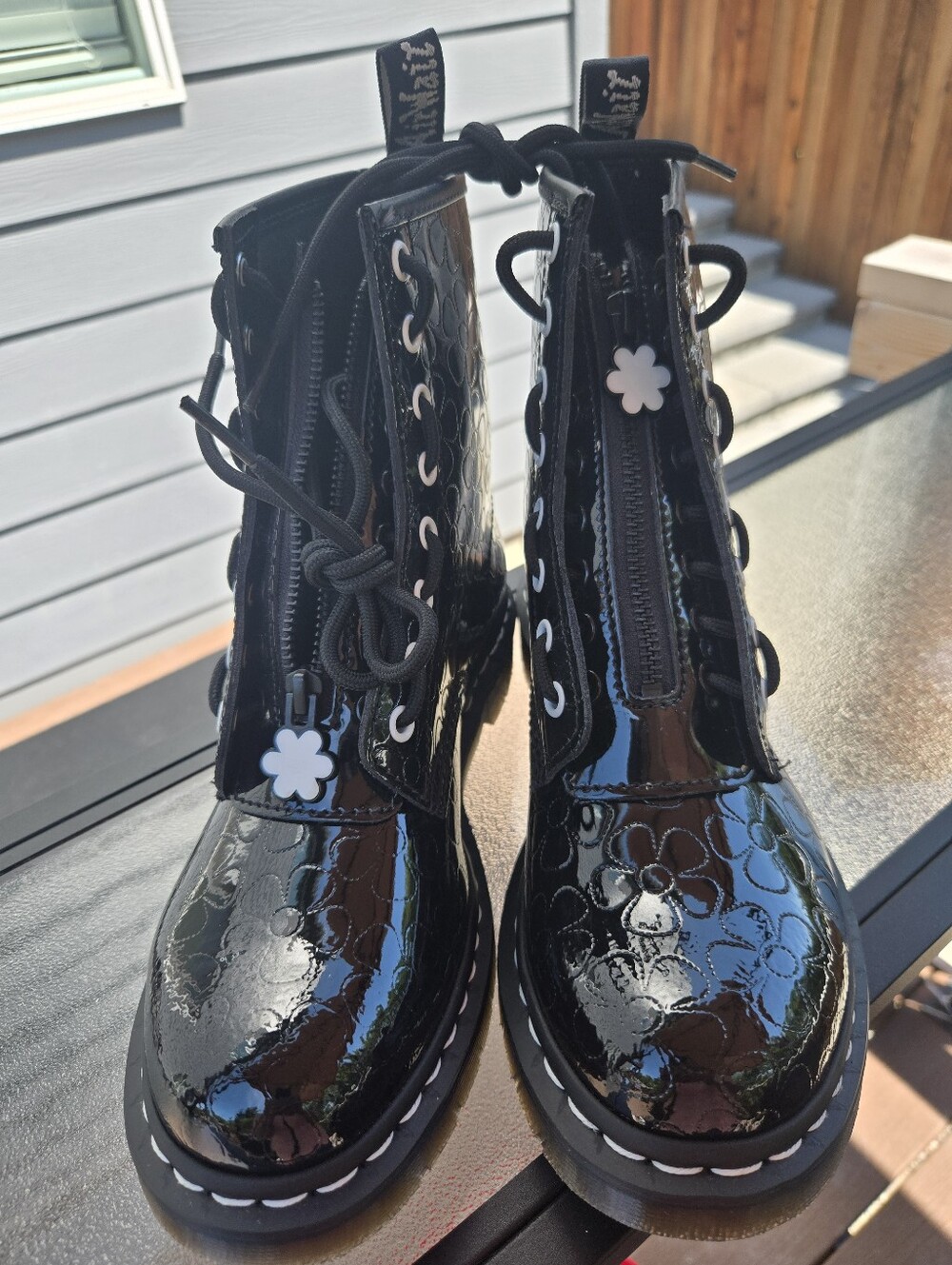 NWOB! Dr Martens 1460 Patent Jungle Flower Boot. Size 8. MAKE OFFER!!